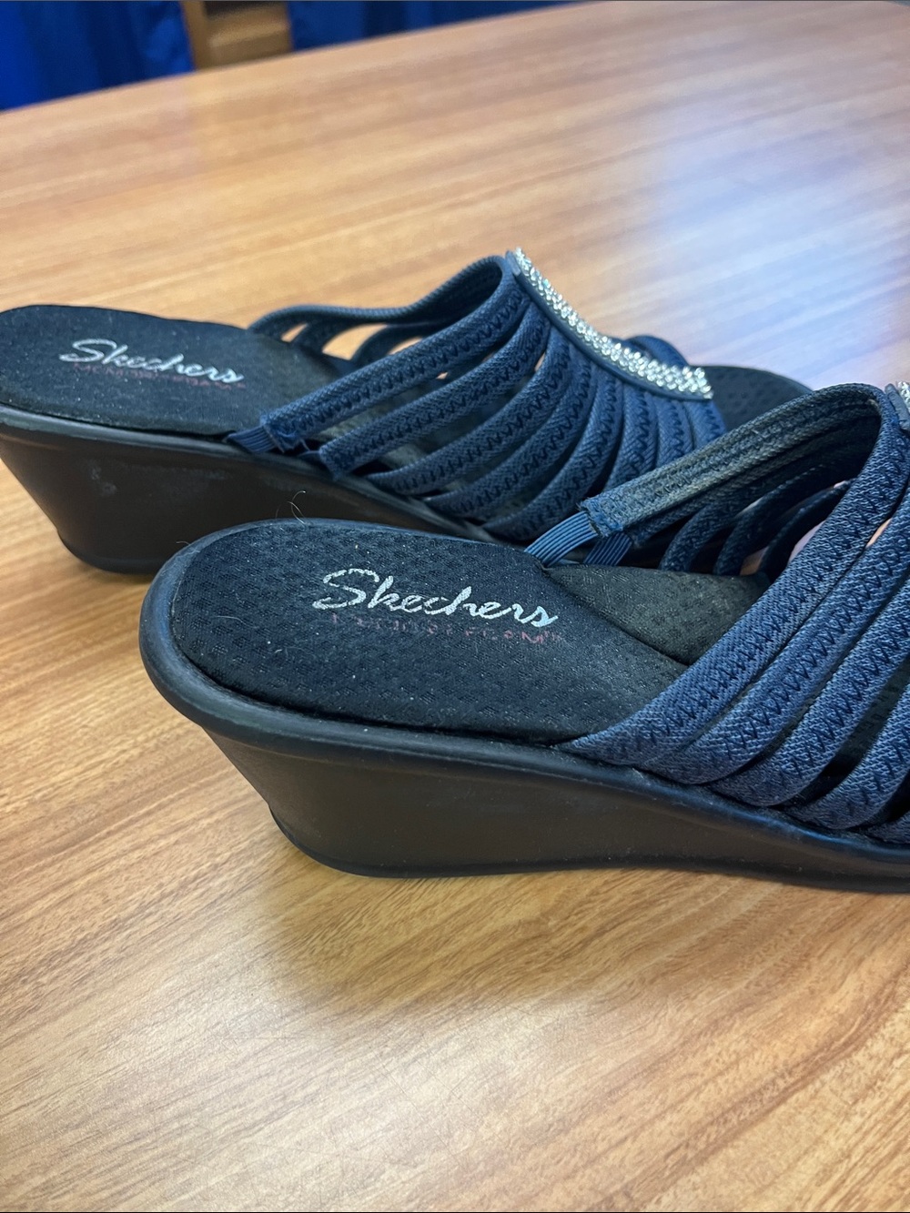 Skechers RUMBLERS Navy Slip-On Rhinestone Band Slide And Wedge Heels. - Picture 4 of 5